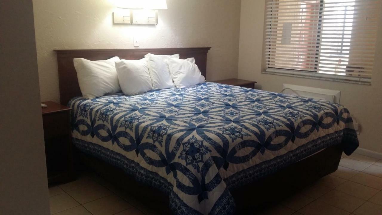 Lake Side Lodge Lake Worth Beach Kültér fotó